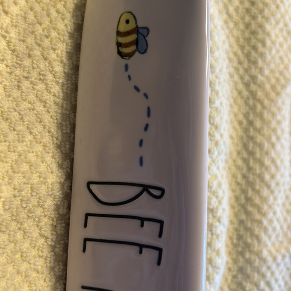 RAE DUNN Bumblebee Set - Picture 11 of 13